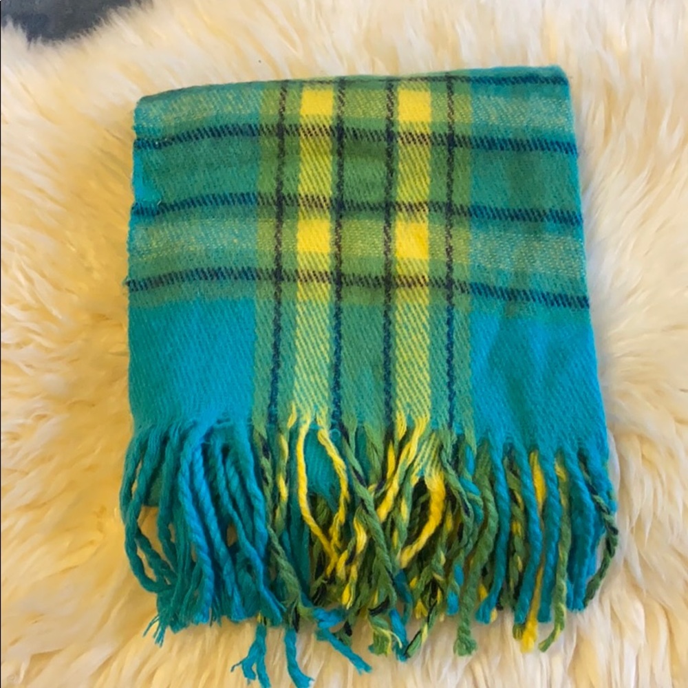 dELIA*S SCARF